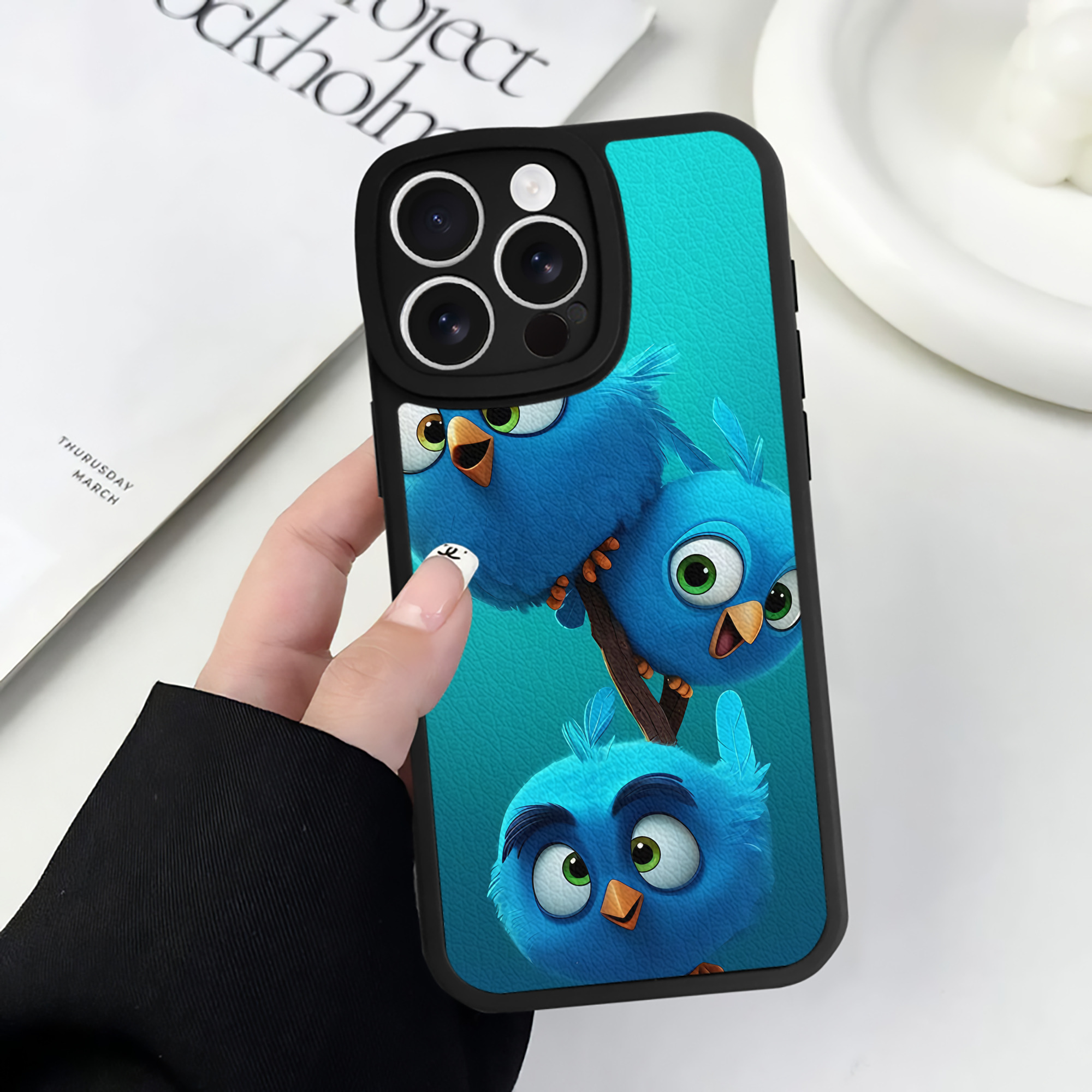 （画像用） Angry Birds アングリーバード 【iPhone 16シリーズ対応】シリコンスマホケース（レザー調） 材質：シリコン